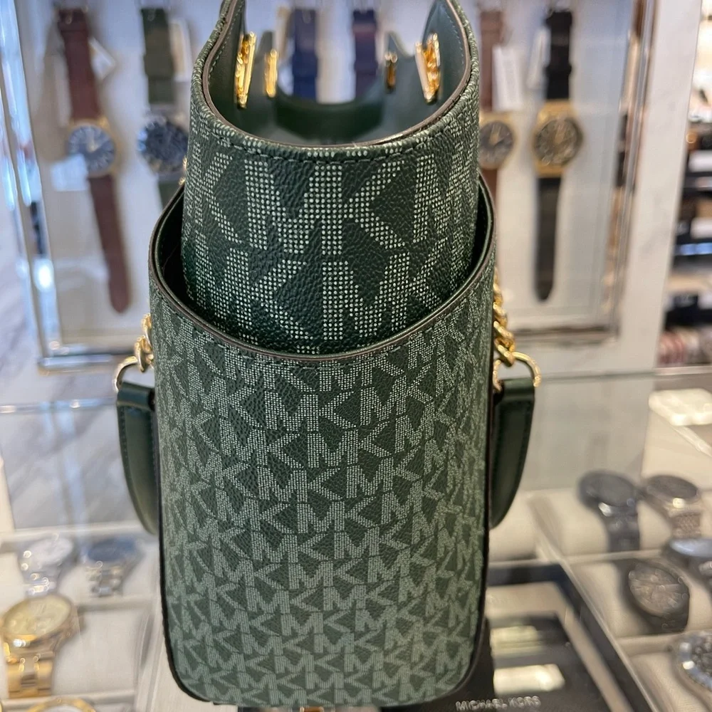 MICHAEL KORS  Jet Set Travel Large Signature Chain Shoulder Tote Bag Moss NWT